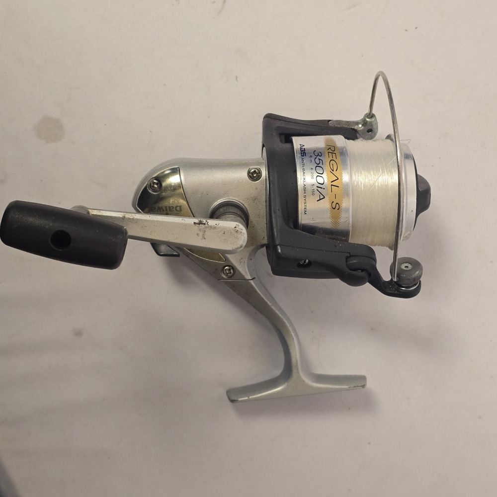 Daiwa Regal-S‎ 3500iA Spinning Reel ABS Anti-Backlash System Silver Fishing Reel
